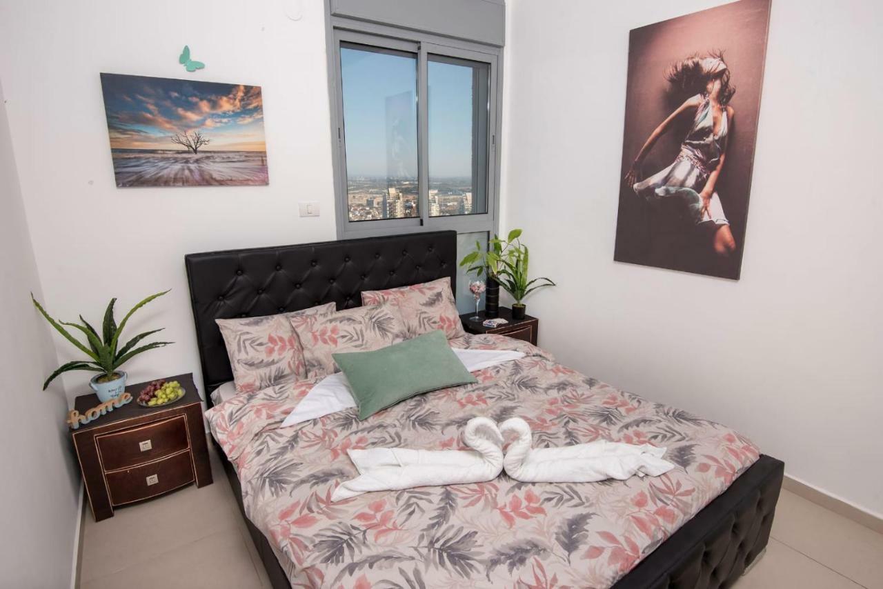 35Th Floor 4 Rooms On The Sea Bat Yam Exterior photo